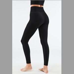 Fabletics NEW Black Ribbed Seamless Ultra High-Waisted Legging Size - S